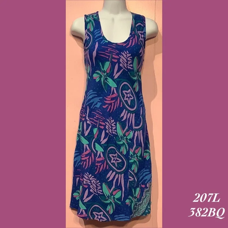 207LX - 382BQ , Relaxed fit pocket dress plus size