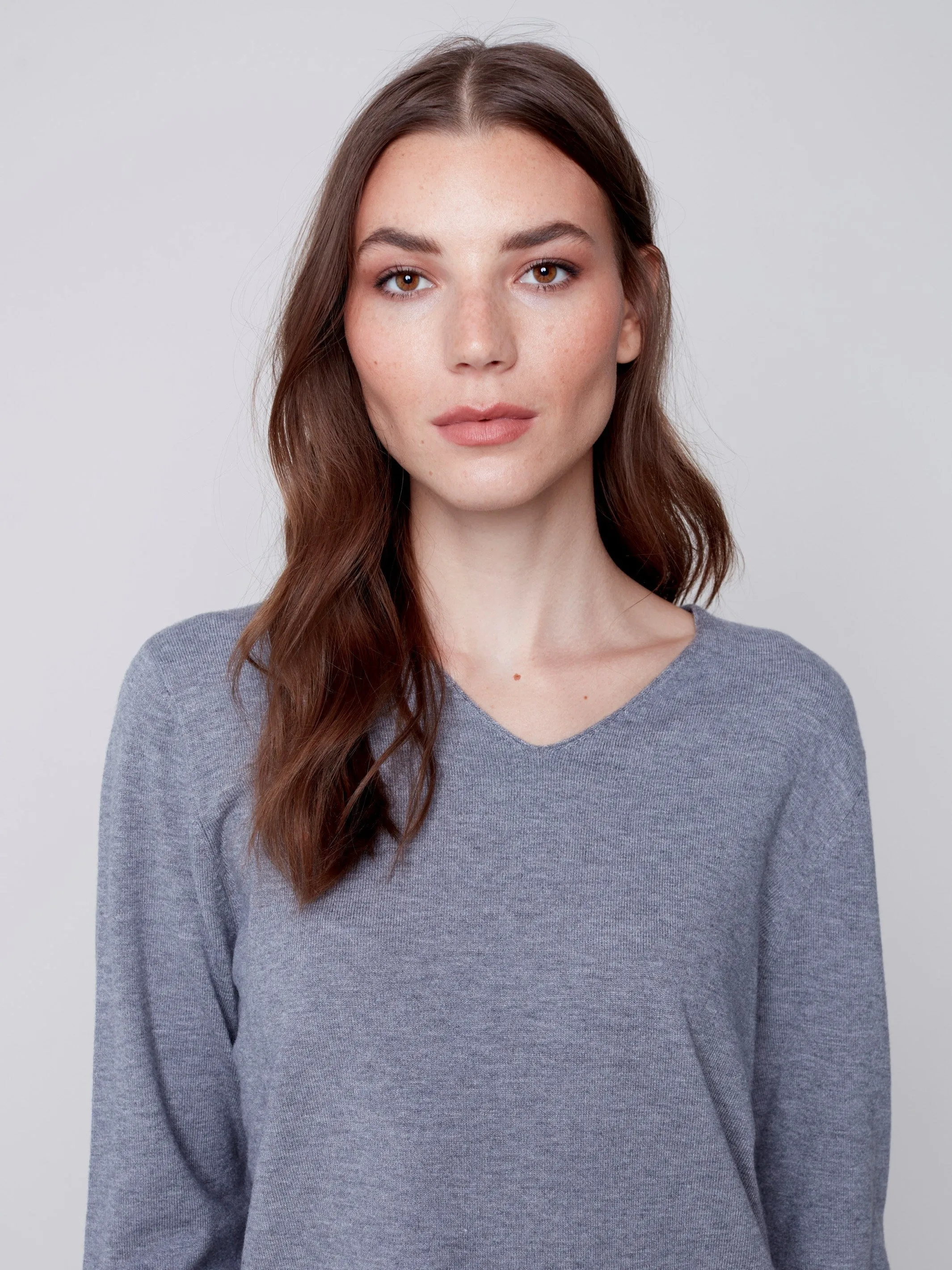 Basic V-Neck Sweater - Grey