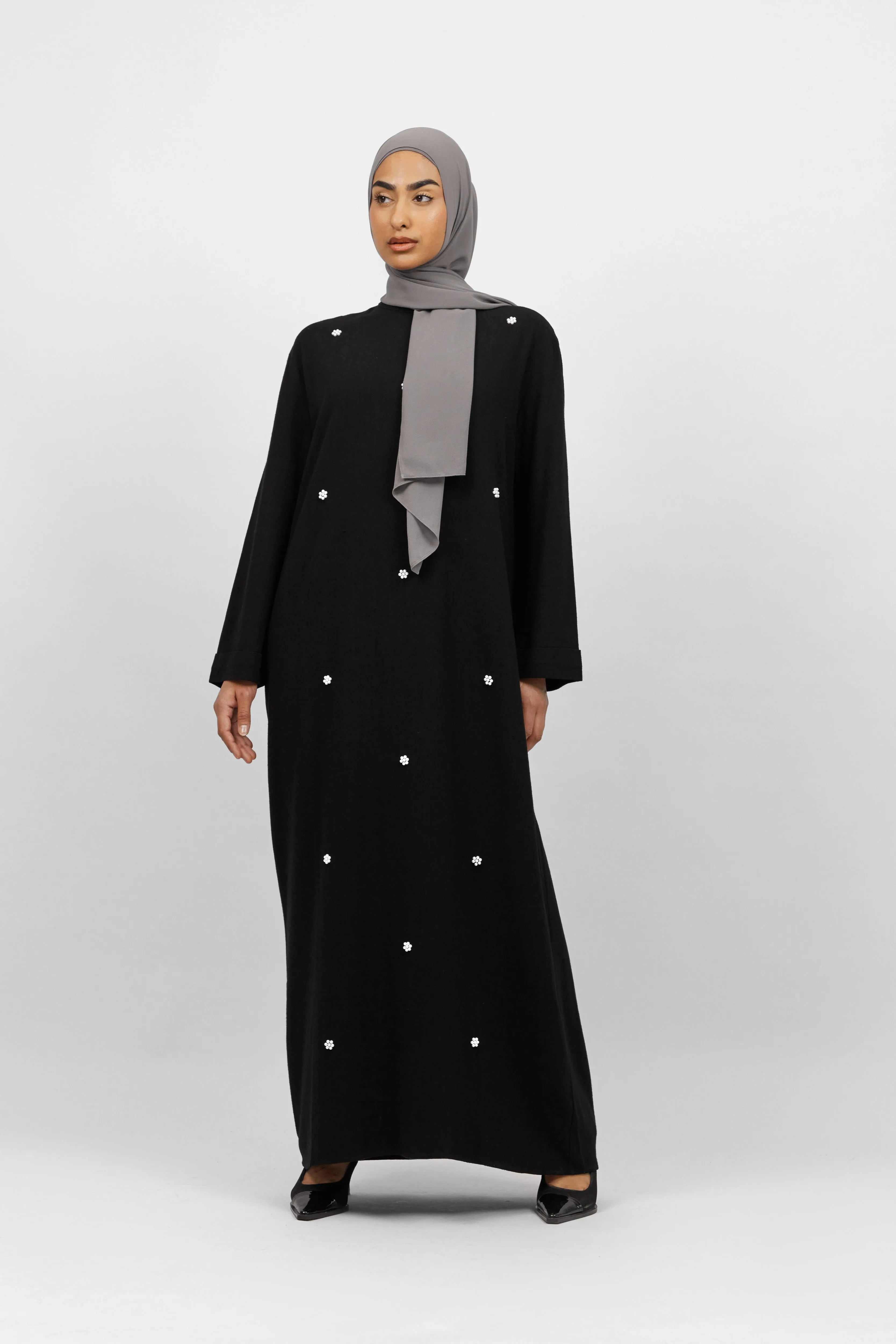 Pearl Relaxed Fit Abaya - Black