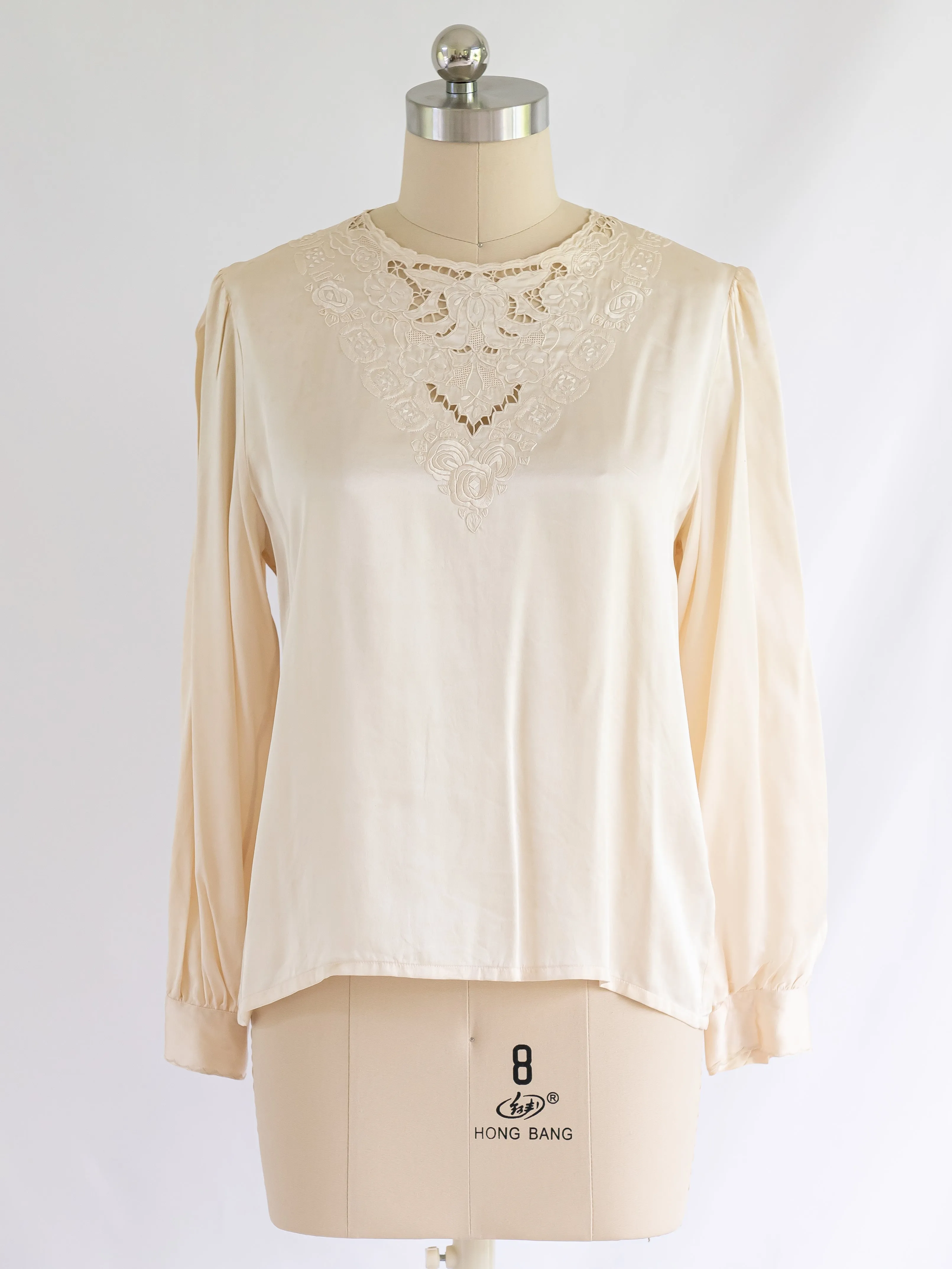 Vintage Round Neck Cuff Sleeve Embroidered Silk Blouse