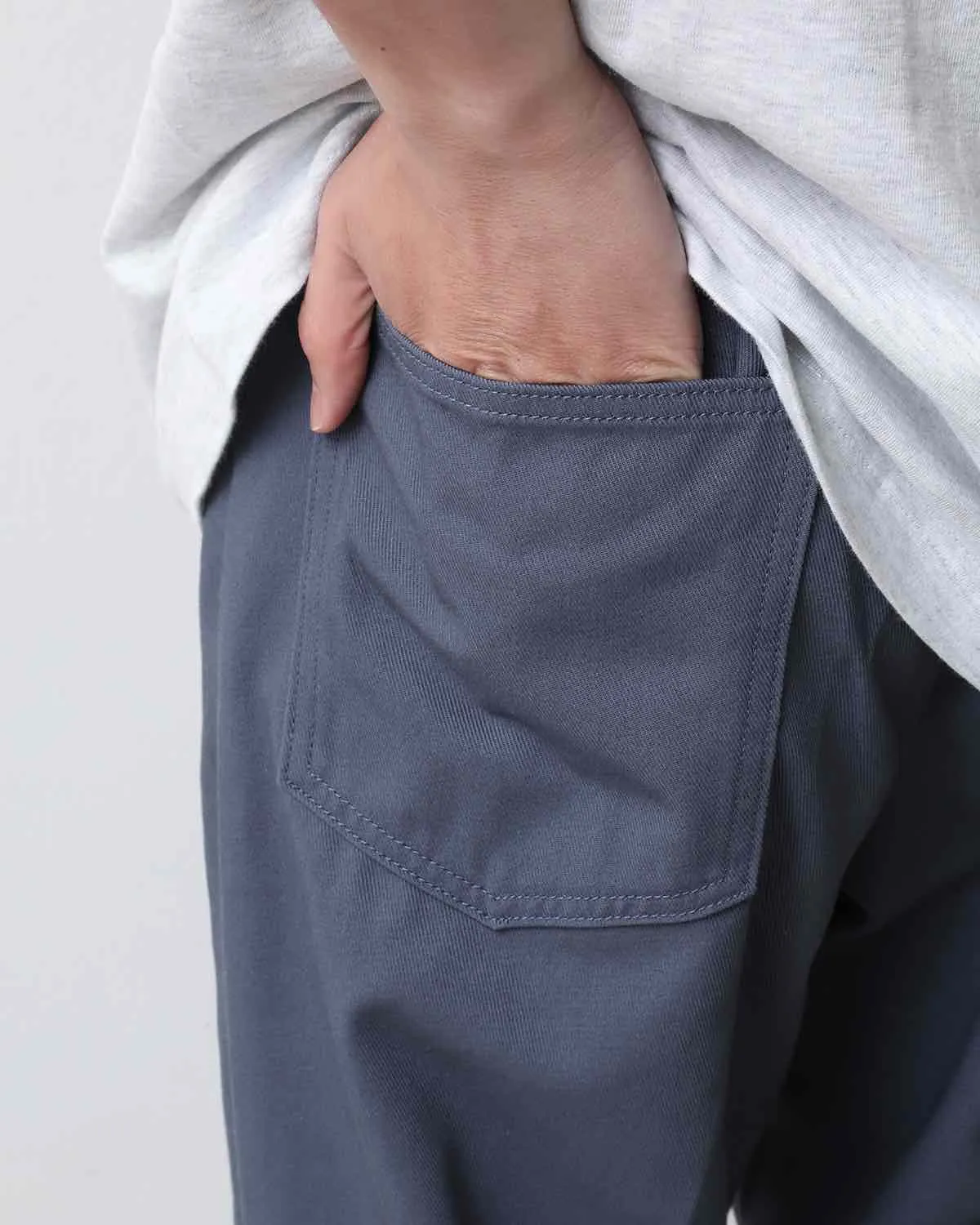 Wrangler / WRANCHER DRESS JEANS